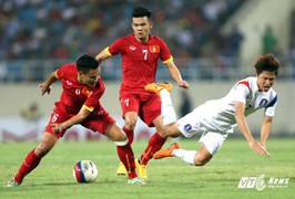 Hoàng Thịnh gãy xương sườn, Phi Sơn nghỉ dài hạn