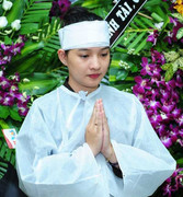 Vợ Duy Nhân không khóc để chồng ra đi thanh thản