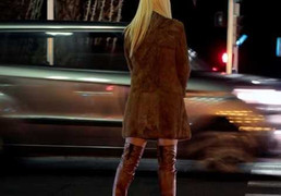 Indonesia phá đường dây người mẫu bán dâm, 7.700 USD mỗi đêm