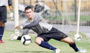 Xem tài thủ thành Việt kiều xin Miura thử việc