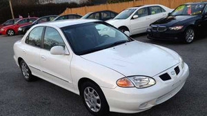 Ô tô giá 20 triệu đồng 'gây sốc' được bán ở đâu?