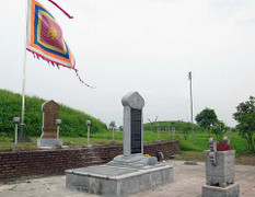 Đến hạn chót, 6 bia đá 'dựng chui' tại đền Trần vẫn ‘án binh bất động'