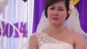 Clip: Chú rể hát làm cô dâu và khách khóc sụt sùi giữa đám cưới