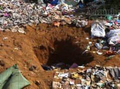 Kinh hoàng rùa thối, lợn chết chôn xuống đất lại móc lên bàn nhậu