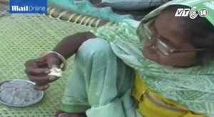 Kỳ lạ cụ bà ăn hết 1kg cát mỗi ngày