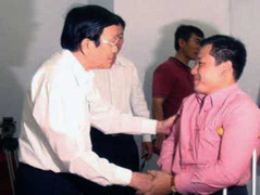 Không cơ cấu cán bộ hư hỏng vào Trung ương