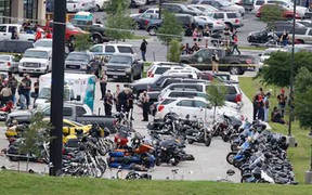 Băng đảng đấu súng như phim ở Texas, 9 người thiệt mạng