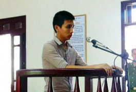 Bé gái 14 bị đánh bất tỉnh, cướp điện thoại lúc nửa đêm