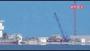 Trung Quốc xây dựng công trình trái phép trên Biển Đông