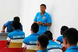 Chính thức lộ diện người thay HLV Lê Thụy Hải làm thầy Công Vinh