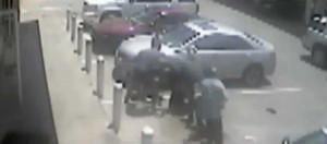 Clip tên cướp xui xẻo đụng độ võ sư hút 4,5 triệu lượt xem