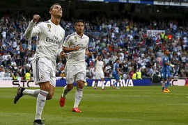 Ronaldo lập hat-trick trong trận cầu 10 bàn thắng