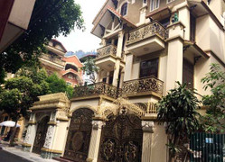 Dãy biệt thự xa xỉ của 3 anh em ruột đại gia Thái Bình