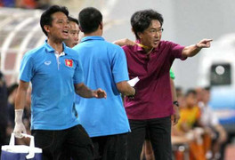 Việt Nam thua tâm phục Thái Lan: Khi khó chẳng ló cái khôn