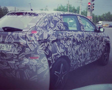 Mẫu xe huyền thoại Lada X-Ray bị chụp trộm lần đầu ở Nga