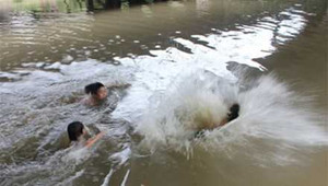 Tắm hồ thủy lợi, bốn học sinh chết đuối thương tâm