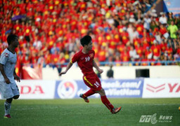 Công Phượng vào top 10 ngôi sao đáng xem nhất SEA Games