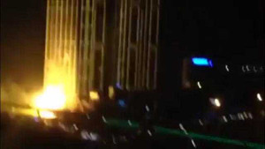 Clip: Cao ốc 40 tầng chập điện, nổ như bom giữa Thủ đô