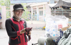 5 triệu yen trong loa thùng rác: Sáng mai chị ve chai sẽ nhận được tiền