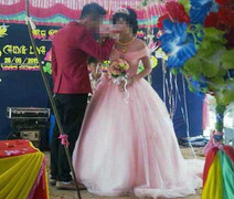 Nhờ Facebook phát hiện chồng cưới thêm vợ