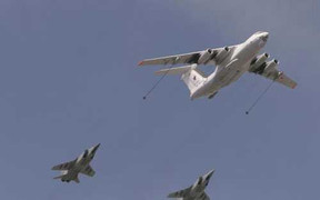 Máy bay Nga đối đầu tàu khu trục Mỹ trên biển Đen