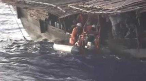 Clip: Cứu hộ ngư dân Quảng Nam bị nguy kịch trên biển
