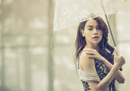 Trực tiếp Chào buổi tối: Sao lại sỉ nhục và ném đá tập thể Hà Hồ?