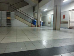 Bệnh nhân nhảy lầu tự tử tại Bệnh viện Bạch Mai