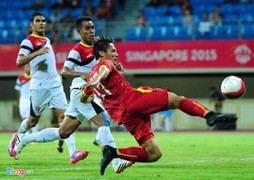 Mạc Hồng Quân nâng tỷ số lên 2-0 cho U23 Việt Nam