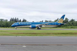 'Giấc mơ bay' Boeing 787-9 của VNA trình diễn tại triển lãm hàng không lớn nhất hành tinh