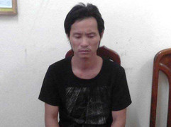 Nghịch tử dùng gậy đánh chết cha rồi lên giường đi ngủ