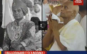 Ông vua nhựa Ấn Độ từ bỏ gia tài hàng trăm triệu, xuống tóc đi tu