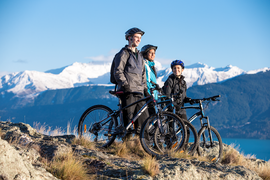 Khám phá chân trời mới, con người mới với cuộc thi viết luận 'Think New: Think New Zealand'