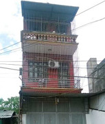 Con nghiện truy sát mẹ, 'ám sát' công an