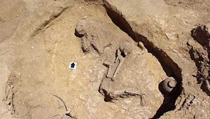 Phát hiện hài cốt 'người đẹp ngủ' 2.000 năm tuổi