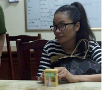 Thông tin chính thức về việc bắt 'Thánh cô cô bóc' đang gây náo loạn giới showbiz