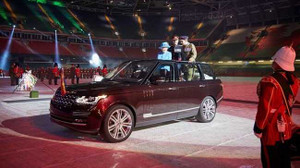 Range Rover mở mui độc bản dành cho Nữ hoàng Anh