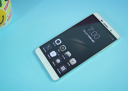 Điện thoại xách tay Trung Quốc giá mềm ồ ạt về Việt Nam