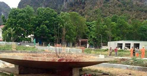 Chấn động hai vợ chồng ôm mìn tự sát, thi thể không nguyên vẹn