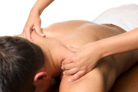 Nam sinh đánh nữ tiếp viên massage tử vong