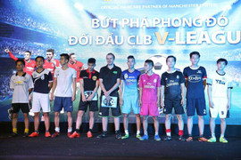 Huyền thoại Man Utd Andy Cole đến Việt Nam