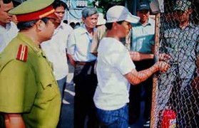 Khủng bố tinh thần chấp hành viên cơ quan Thi hành án