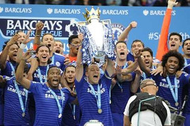 Man Utd đụng Tottenham ngày khai mạc, Liverpool nhọc nhằn giai đoạn đầu