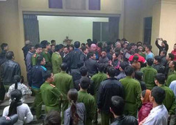 Một đối tượng tự tử trong nhà tạm giữ công an huyện