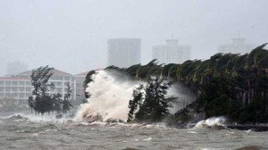 Tâm bão đi vào Vịnh Bắc Bộ, đề phòng thời tiết nguy hiểm