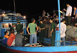 Cùng một ngày, nhiều tàu cá ngư dân Việt bị tàu Trung Quốc tấn công, cướp tài sản