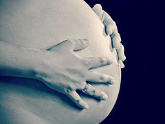 Khám phá 10 hoạt động thai nhi làm hàng ngày trong bụng mẹ