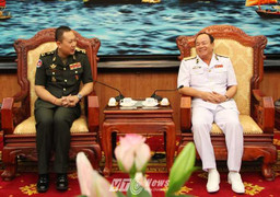 Cục trưởng Quan hệ quốc tế Quân đội Hoàng gia Campuchia thăm Việt Nam