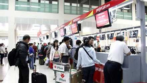 Nam hành khách tát nữ nhân viên hàng không Vietjet Air