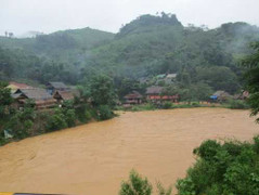 Mưa lũ ở Sơn La làm 7 người chết, 4 người mất tích